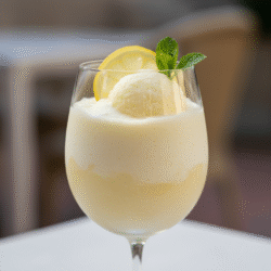 Sorbete de Limón al Cava con Mambo: Celebración Fresca