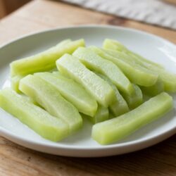 Deliciosas Tiras de Chayote al Vapor con Mambo para Bebés (+6m)